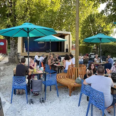 Campingplatz Paradis Les Pins 4*